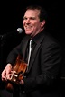 Douglas Hodge at Café Carlyle - Music Review - The New York Times