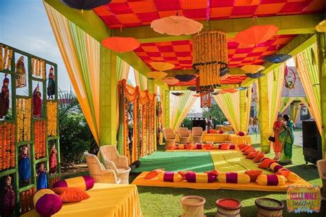 Colourful Haldi Ceremony Decor Ideas In 2020 Wedding Backdrop