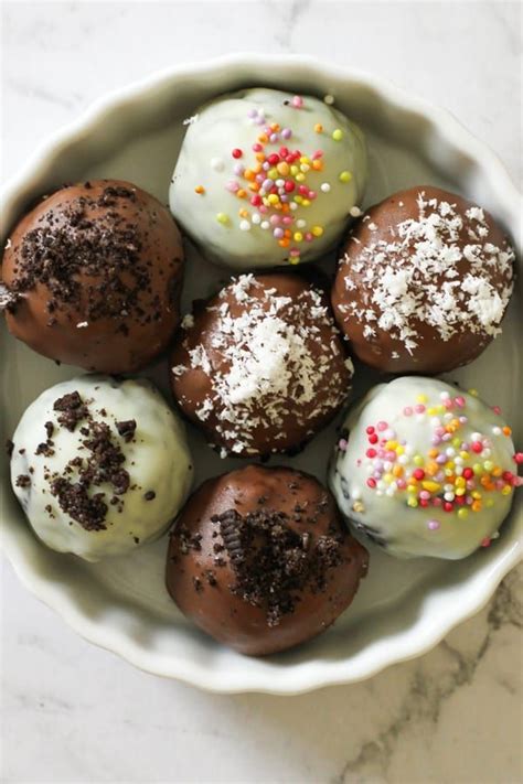Oreo Cheesecake Balls Are A Delicious And Decadent Treat Thats Super