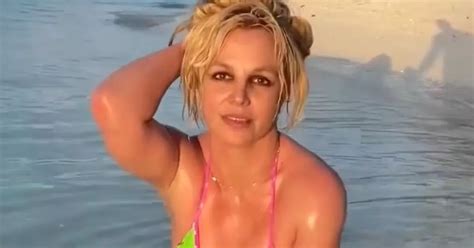 Britney Spears Shows Off Toned Figure At The Beach On Rainy Honeymoon With Sam Asghari Irish