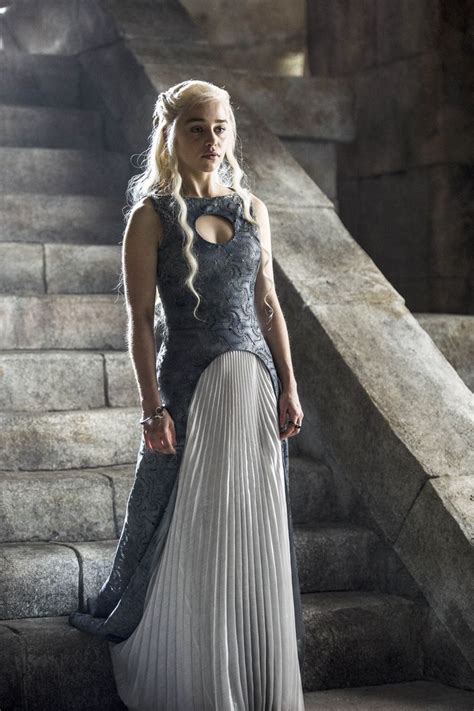 Daenerys Targaryen Daenerys Stays In Essos Game Of Thrones Fanon