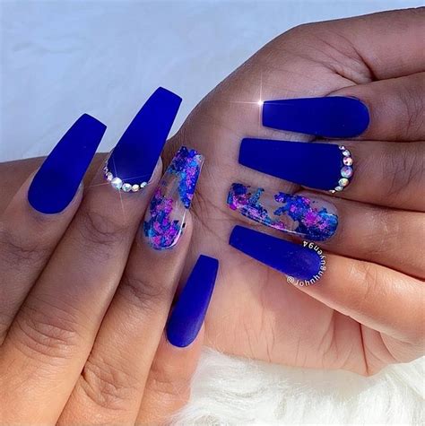 Pin By Odalys Deago On Uñas Sapphire Nails Cobalt Blue Nails Royal