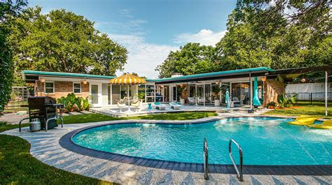 Amazing 1950s Time Capsule House In Dallas Could Be Yours