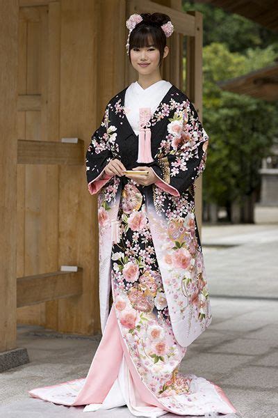 Maybe Not Pink Probably Blue Or Something Kimono And Yukata Are Considered As Japanese