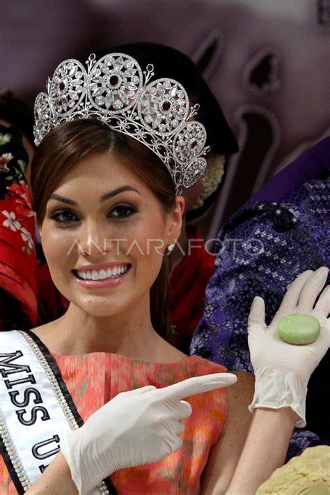 Kunjungan Miss Universe Antara Foto