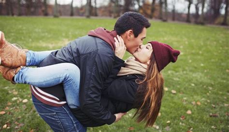 10 tipos de besos que necesitas conocer photo de bisous prépuce massage duo