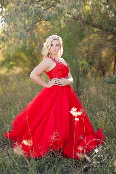 Senior Girl Photography Poses Prom Dress Prom Poses Prom Photoshoot