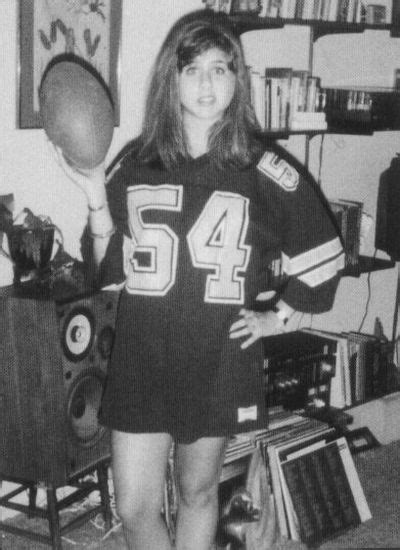 Jennifer Aniston Teenage Photo When She Was 14 Years Old 1983 Jennifer
