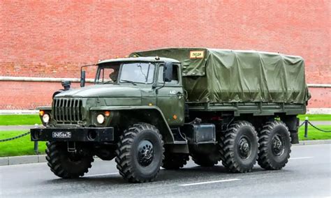 Saurer Camions Militaires Avec Pto Occasions Et Neufs Trucksnl