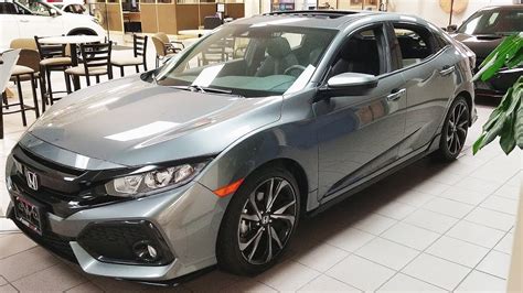 2018 Honda Civic Hatchback 1.5T Interior & Exterior Review Canada - YouTube