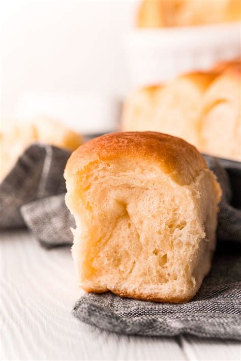 the best easy buttery soft dinner rolls recipe sweet cs designs