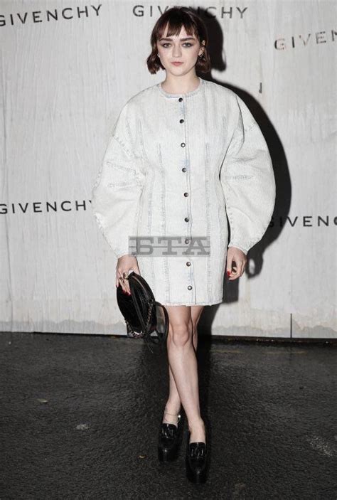 🔞maisie Williams Attends The Givenchy Fashion Show At The Paris Fashion