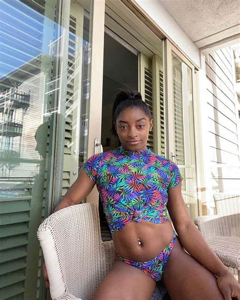 Simone Biles Shows Off Incredible Abs In Bikini Photo