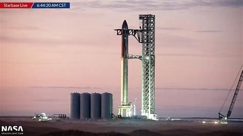 Spacex Uses Its Giant Robotic Chopsticks To Lift A Rocket Booster