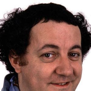 Colucci was born on 28 october 1944, just weeks after the liberation of paris, in a hospital in the 14th arrondissement of the city. Photos de Coluche - AlloCiné