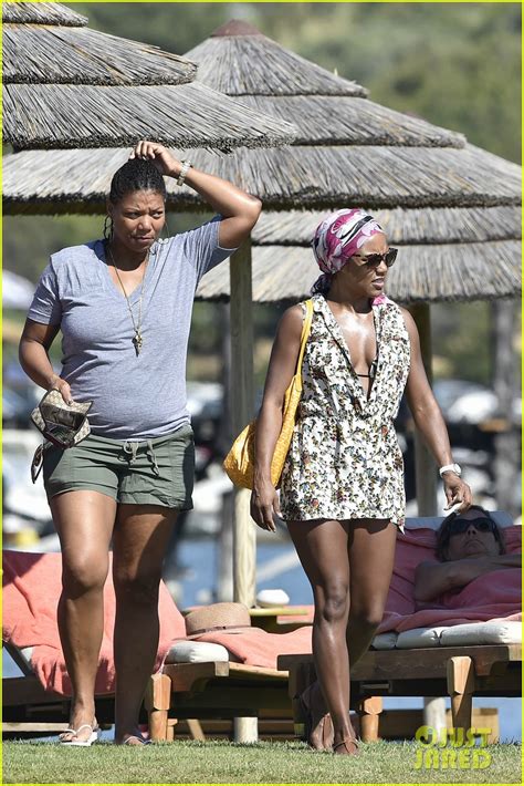 Queen Latifah Shares Kiss With Girlfriend During Romantic Italian