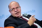 Peter Altmaier spricht im Interview über seinen Sturz, AKK und über den ...