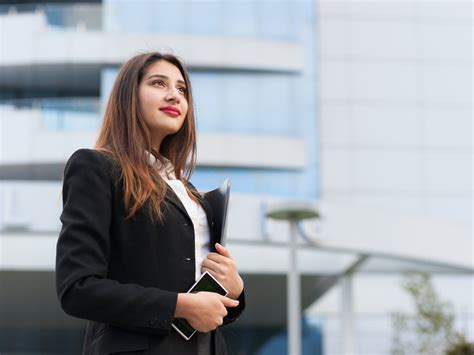Studie: Frauen arbeiten im Durchschnitt mehr als Männer - Business Insider