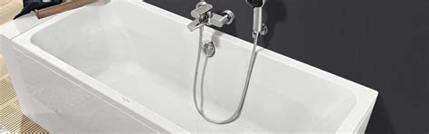 Mit der extra großen wanneneinlage sorgen sie für mehr sicherheit im badezimmer. Villeroy & Boch Avento Badewannen - MEGABAD