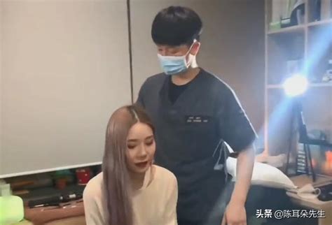 Korean Girl Goes To Massage Parlor For Massage Masseuse Is Ex