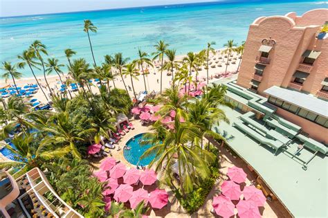 Every 4th Night Free At The Royal Hawaiian A Luxury Collection Resort