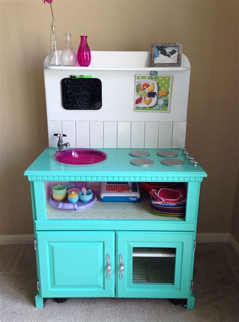 Our top 10 best play kitchens 2020. Probably THAT Mom: Finally! The DIY play kitchen is done!