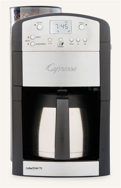 In fact, it can make up to 10 cups of coffee in one go, so it is enough for all the family. 8 Best Coffee Maker with Grinder Reviews 2017 - CM List