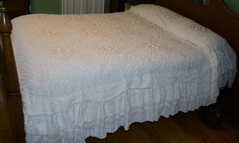 Vintage White Chenille Bedspread Queen By Redeemingvintage On Etsy