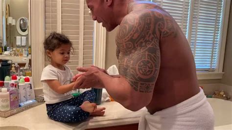 dwayne johnson sings ‘you re welcome from ‘moana while washing his daughter s hands dwayne