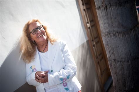 Encuentro carlos saua y luis buñuel. Mercedes Pérez Schwartz: "Hay que desterrar del espacio ...