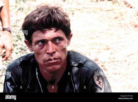 Willem Dafoe Platoon 1986 Hi Res Stock Photography And Images Alamy