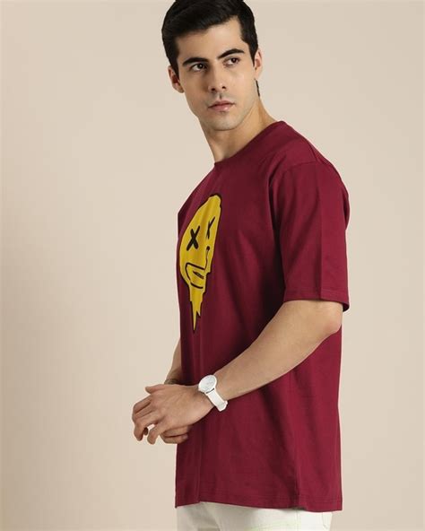 Buy Mens Maroon Graphic Printed Oversized T Shirt For Men Maroon Online At Bewakoof