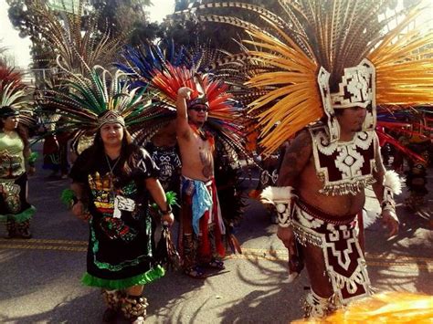 Cuauhtemoc Aztec Dancers Mitologico México Dioses