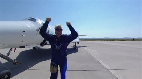 Virgin Galactic Space Flight Live Billionaire Richard Branson 5 Crew