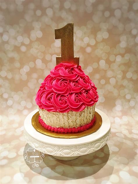 Giant Cupcake Smash Cake By Lil Mrs Cake Heart Yummy Sweets Cupcake