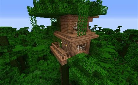 Anche le risorse raccolte si fanno sempre maggiori e ad alcuni può venire la voglia di costruire progetti più importanti e maestosi. Come costruire una casa sull'albero in Minecraft ...