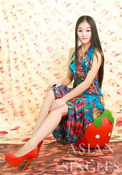 id 49216 asian woman online ling 26 years old from chengdu china