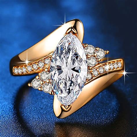 2017 Hot Sale New Design Luxury Big Oval Cz Ring Golden Color Wedding
