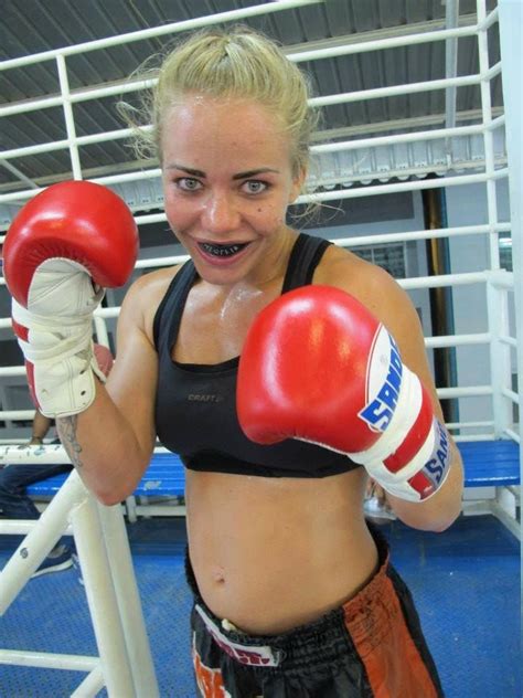 Pin By Rob Zierhopher On Womens Boxing Boxing Girl Women Boxing