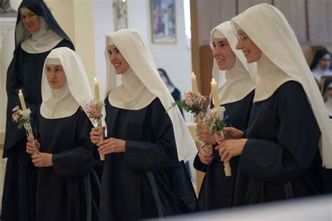 The Symbolism Of Religious Clothing Why Nuns Wear What They Do