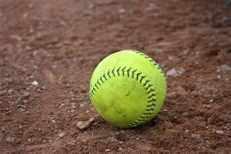 Slow Pitch Vs Fast Pitch Softball What You Need To Know