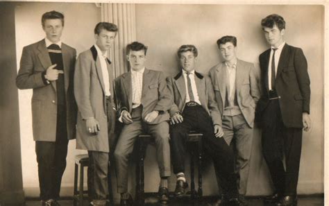 20 Vintage Photos Of Dapper British Teddy Boys And Girls From The 1950s