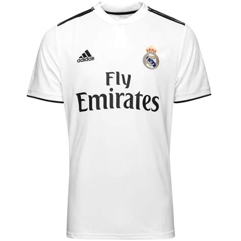 Find real madrid fixtures, results, top scorers, transfer rumours and player profiles, with exclusive photos and video highlights. Real Madrid Home Shirt 2018/19 Kids | www.unisportstore.com