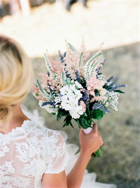 31 Summer Wedding Bouquets Ideas To Embrace Weddinginclude Wedding