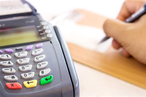 Merchants are supposed to check that the signature on the card matches the signature on the sales receipt as a security precaution. You Won't Need To Sign Credit Card Receipts Anymore, Here's Why Signature Requirements Are Dead ...