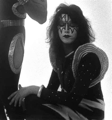 Pin By Amy Southworth On Kiss In Kiss Band Ace Frehley Kiss Army