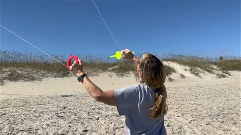 Betsey Flying 2 Kites At Once Wow Youtube