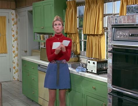 Pin By Melinda Azar On Bewitched Elizabeth Montgomery Bewitched Elizabeth Montgomery