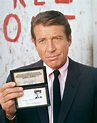 Efrem Zimbalist Jr., Star of ‘77 Sunset Strip’ and ‘The F.B.I.’, Dies ...