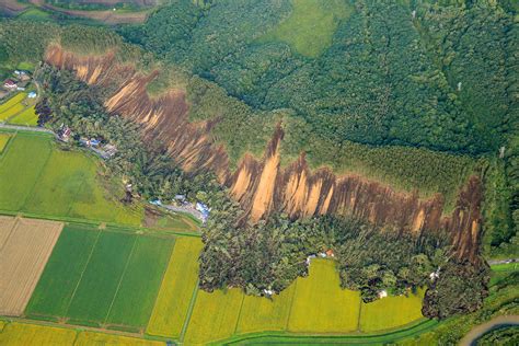 Japanese Earthquake Triggers Deadly Landslides World The Times